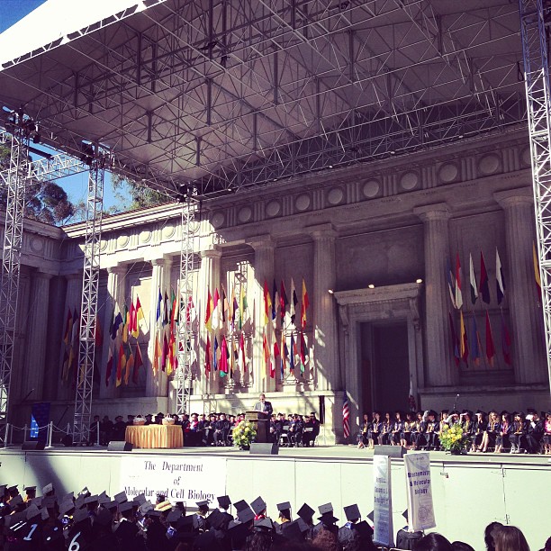 Commencement at UC Berkeley's The Greek Theatre. Cousin is graduating from the department of Molecular & Cell Biology. With @leannabanana12 and @lattelover07  #jalroadtrip